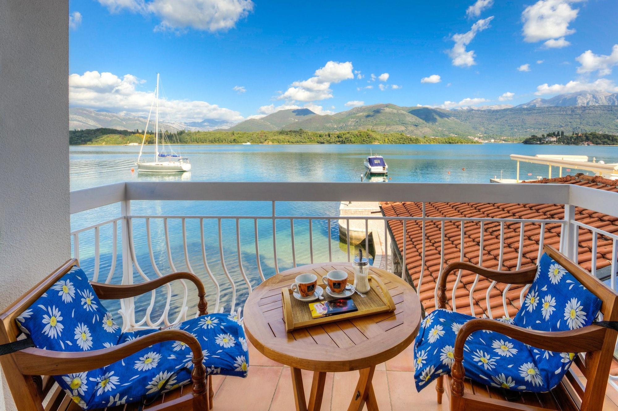 Apart-Hotel Villa Lav Nova Pec Zewnętrze zdjęcie